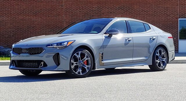 2019 Kia Stinger GT2 side.jpg