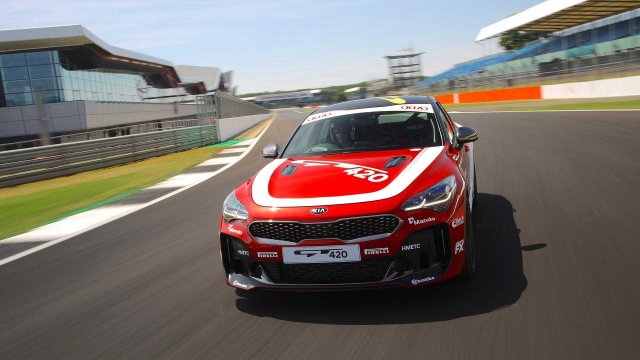 kia-stinger-gt420-4.jpg